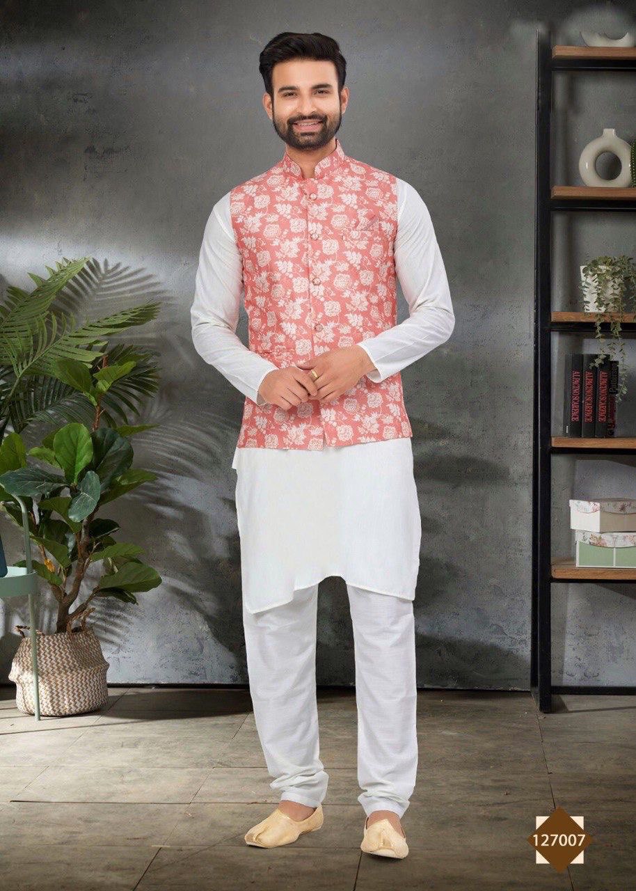 Men's Kurta Pyajama with Jacket.