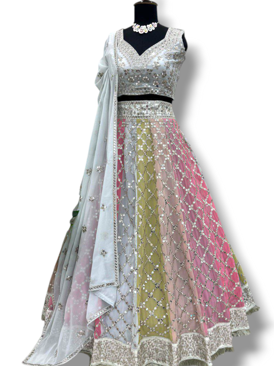 Luxury Partywear Lehnga Set.